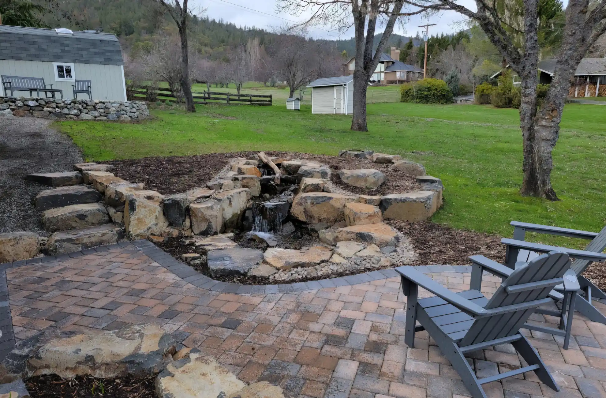 Disappearing, Pondless Waterfalls & Streams